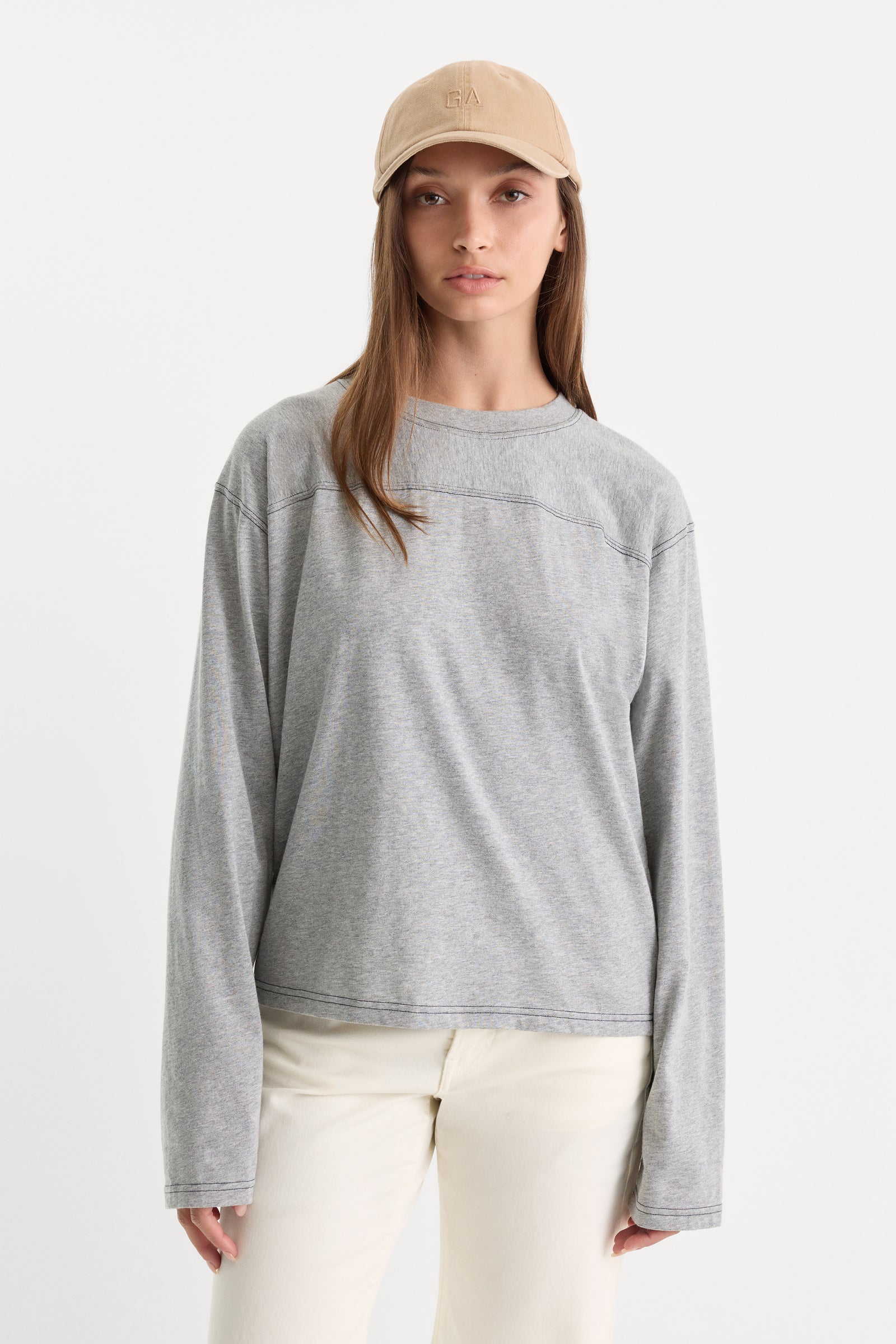 THE LONG SLEEVE GYM TEE | GREY MELANGE-1 | GOOD AMERICAN | MODEL