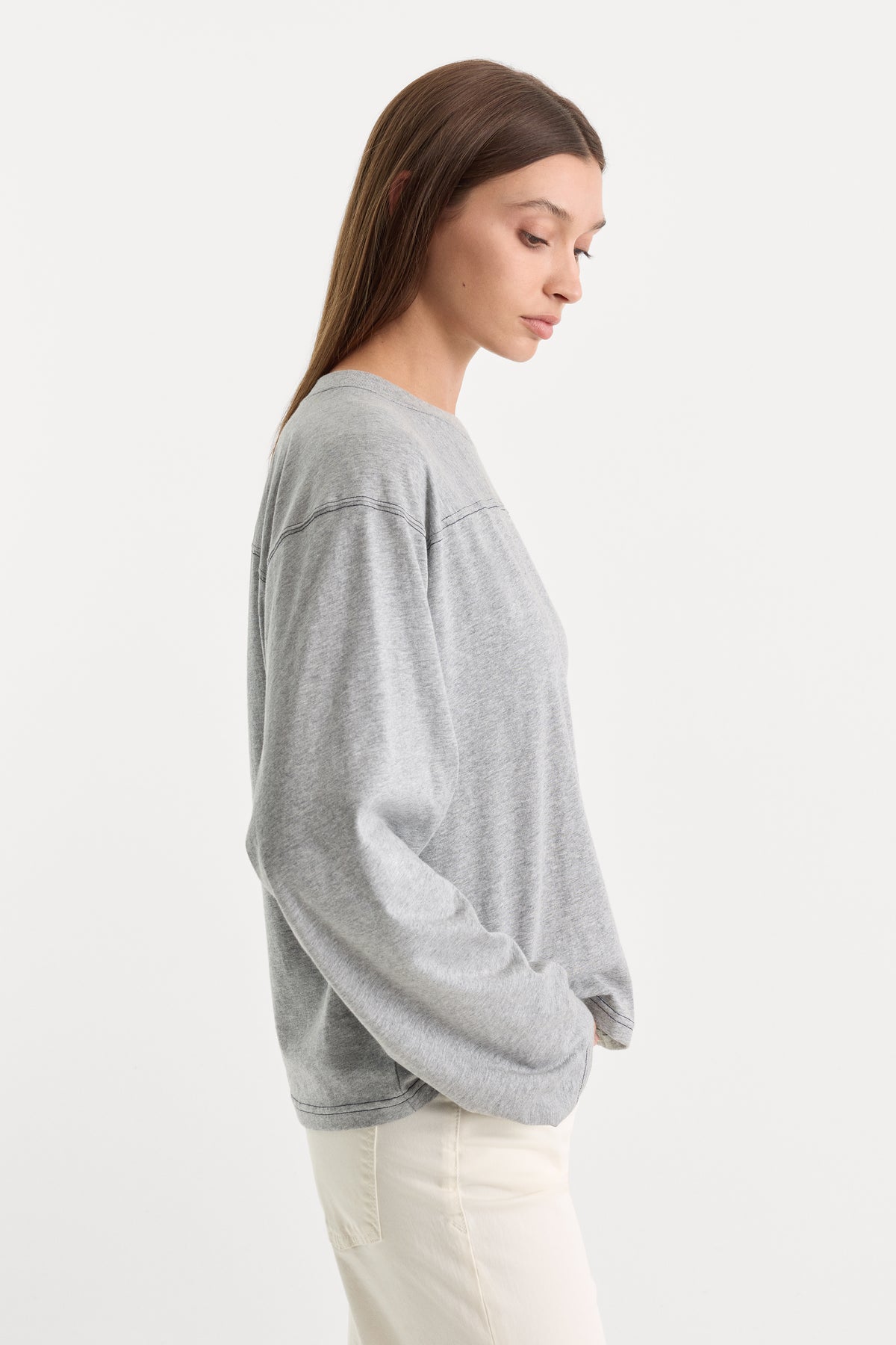 THE LONG SLEEVE GYM TEE | GREY MELANGE-3 | GOOD AMERICAN | MODEL