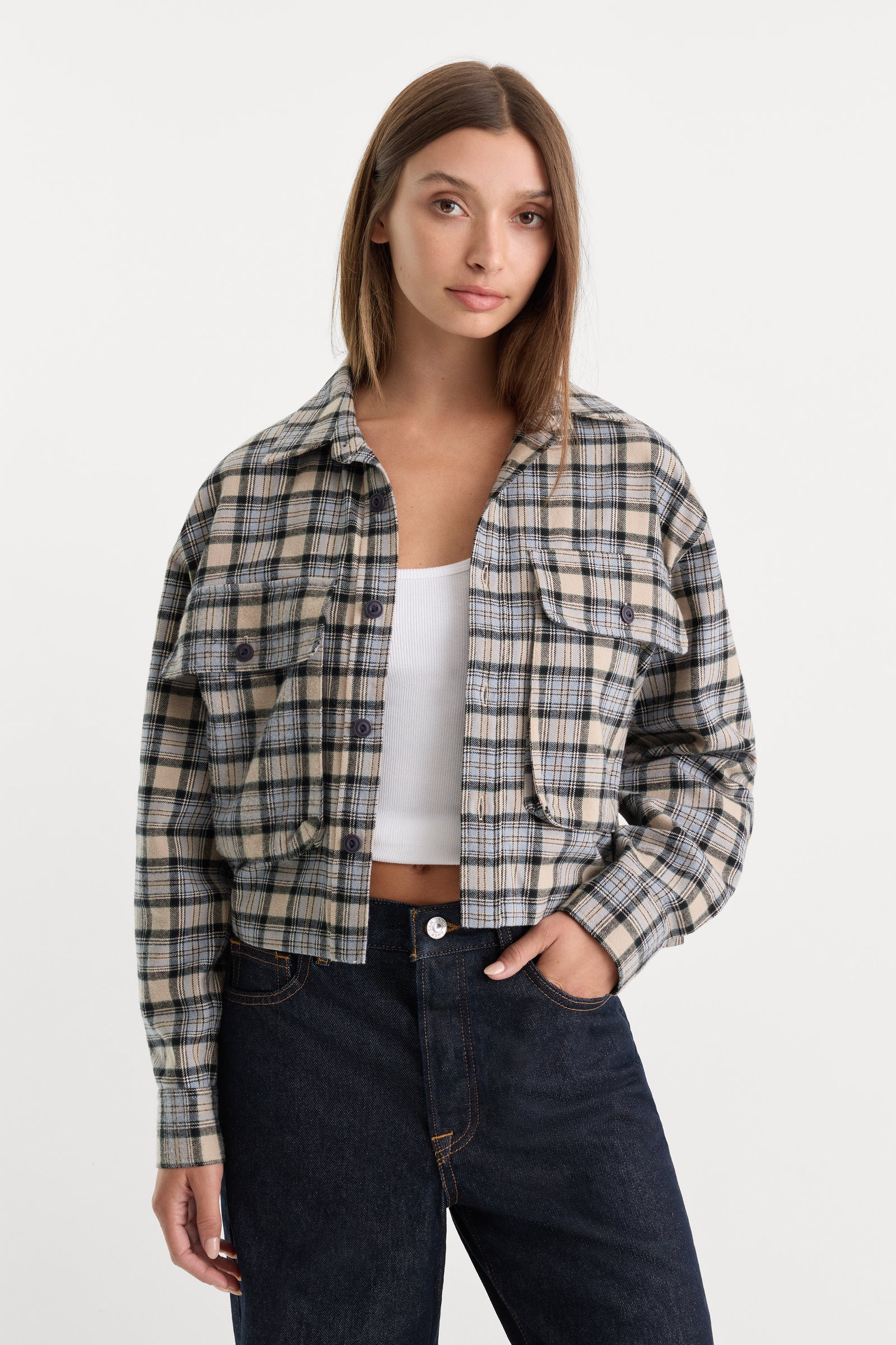 THE PATCH POCKET SHIRT | TAN PLAID-1 | GOOD AMERICAN | MODEL