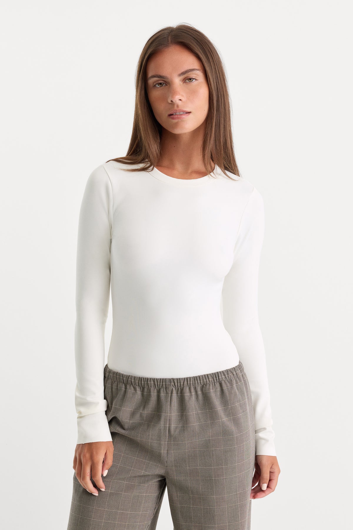 THE SCULPTING MODERN LONG SLEEVE BODYSUIT | WHITE-1 | GOOD AMERICAN | MODEL_A