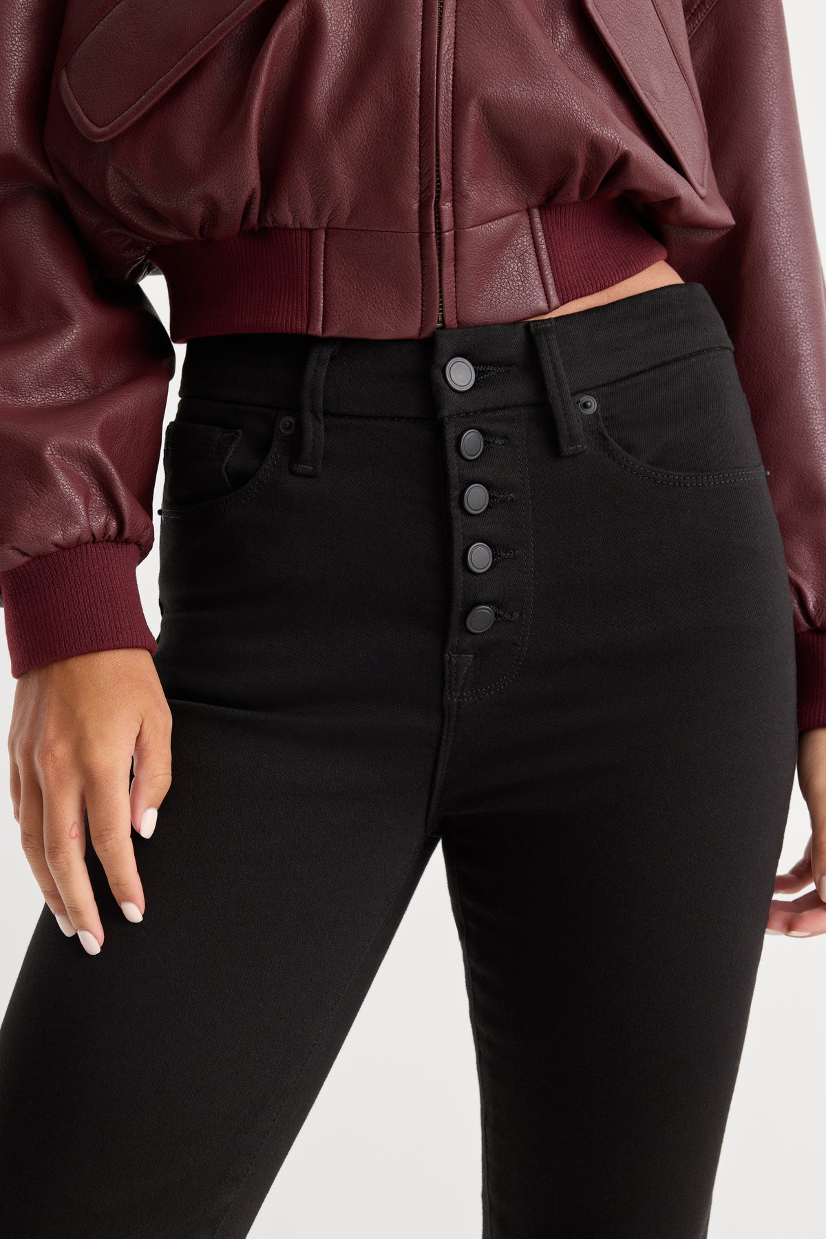 NEVER FADE BUTTON FRONT GOOD LEGS STRAIGHT JEANS | BLACK001