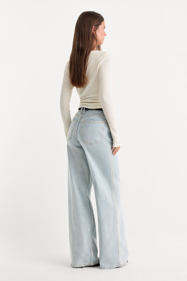 GOOD SKATE WIDE LEG JEANS | INDIGO634-5 | GOOD AMERICAN | MODEL