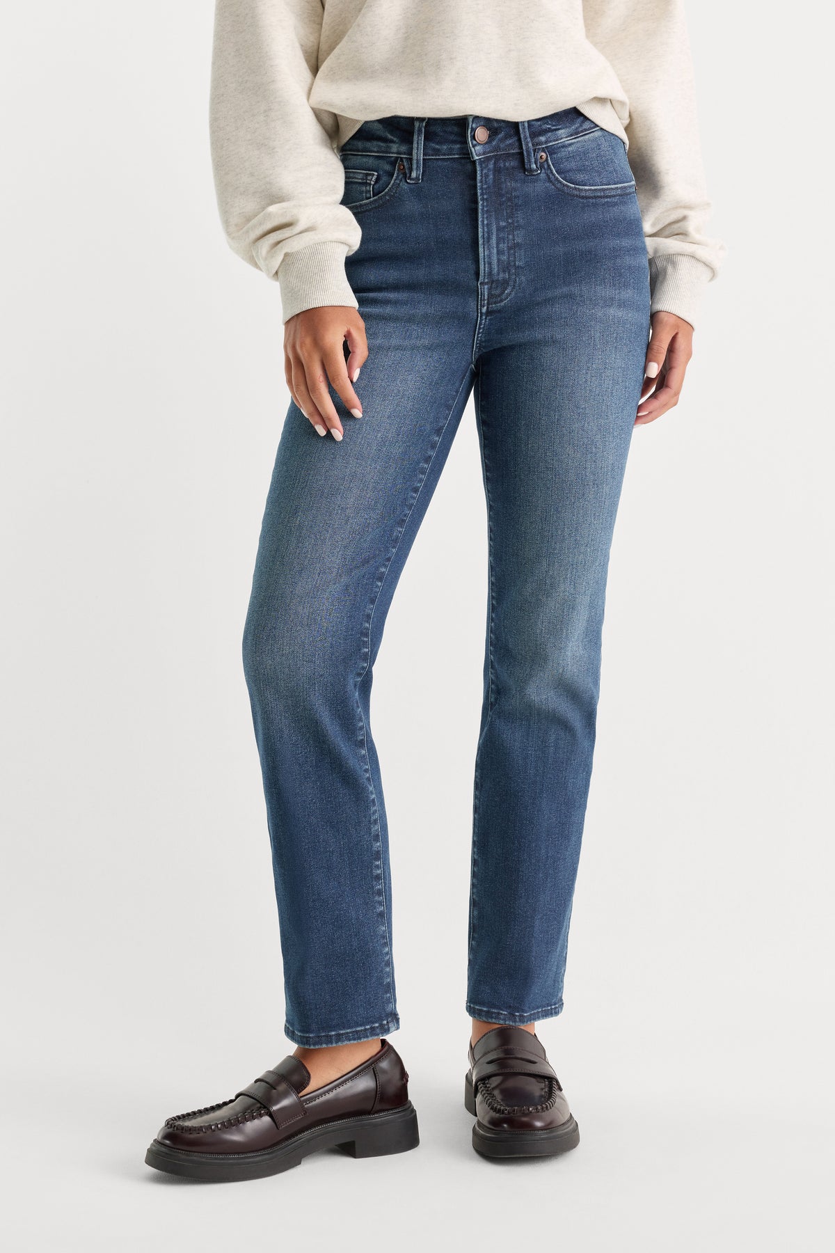ALWAYS FITS GOOD LEGS STRAIGHT JEANS | INDIGO446-6 | GOOD AMERICAN | MODEL_A