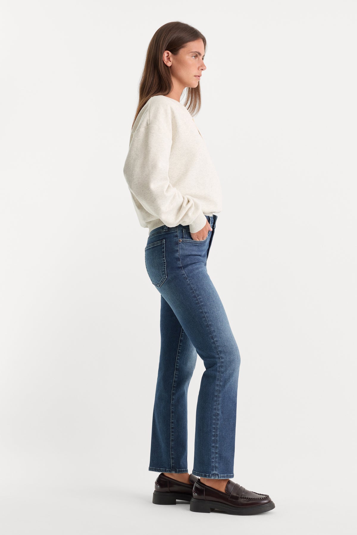 ALWAYS FITS GOOD LEGS STRAIGHT JEANS | INDIGO446-4 | GOOD AMERICAN | MODEL_A