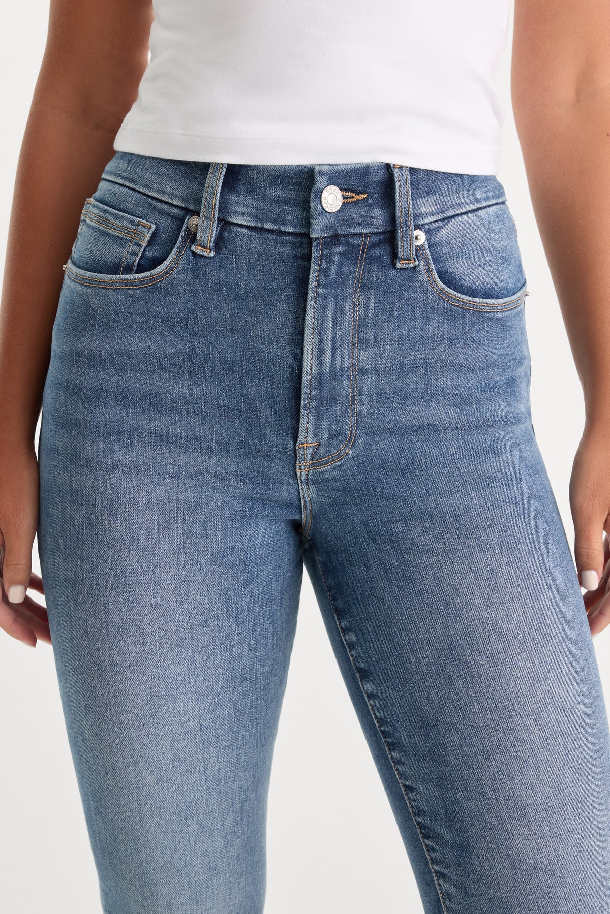 ALWAYS FITS GOOD LEGS SKINNY JEANS | INDIGO316-5 | GOOD AMERICAN | MODEL_A