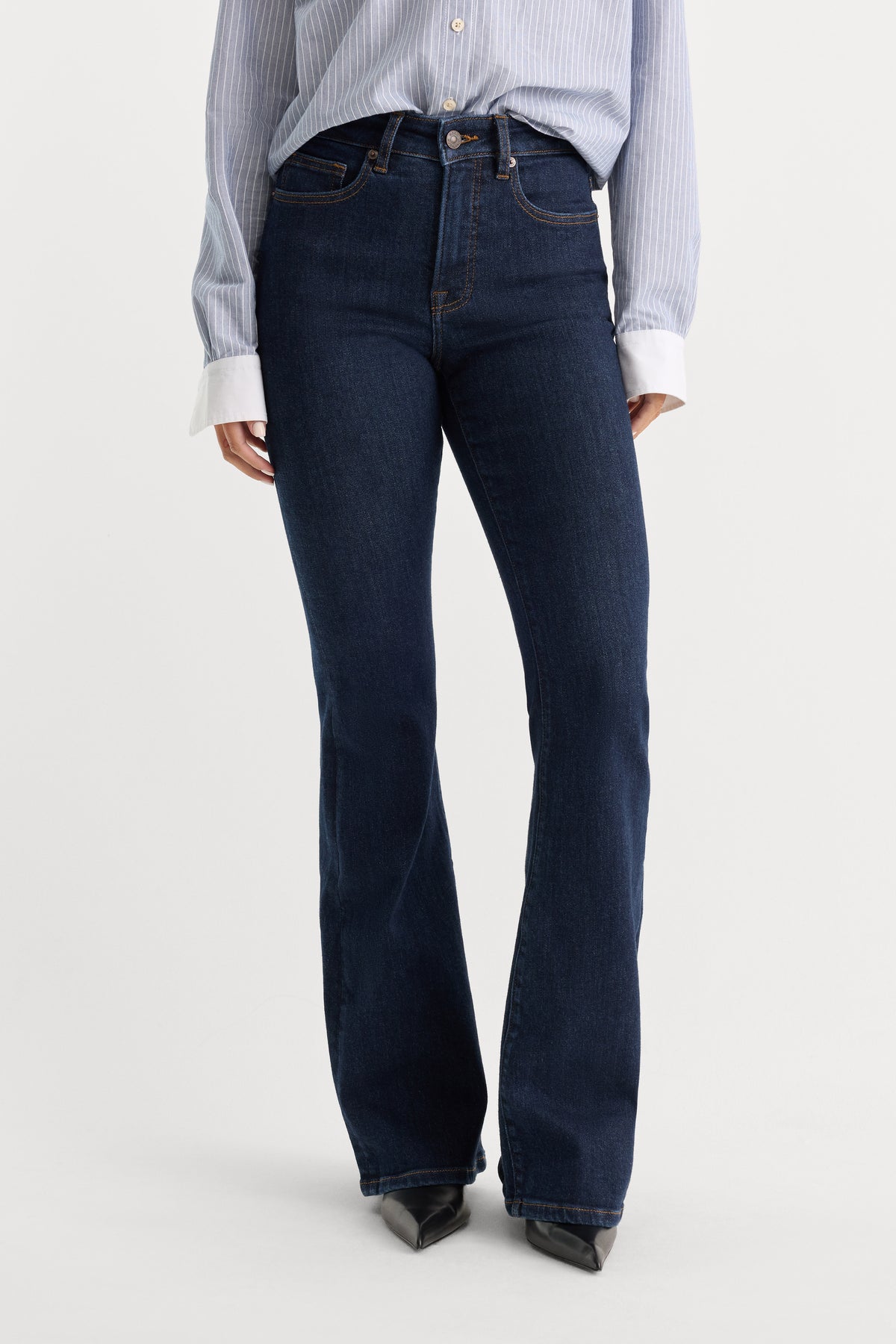 GOOD LEGS FLARE JEANS | INDIGO1153-2 | GOOD AMERICAN | MODEL_A