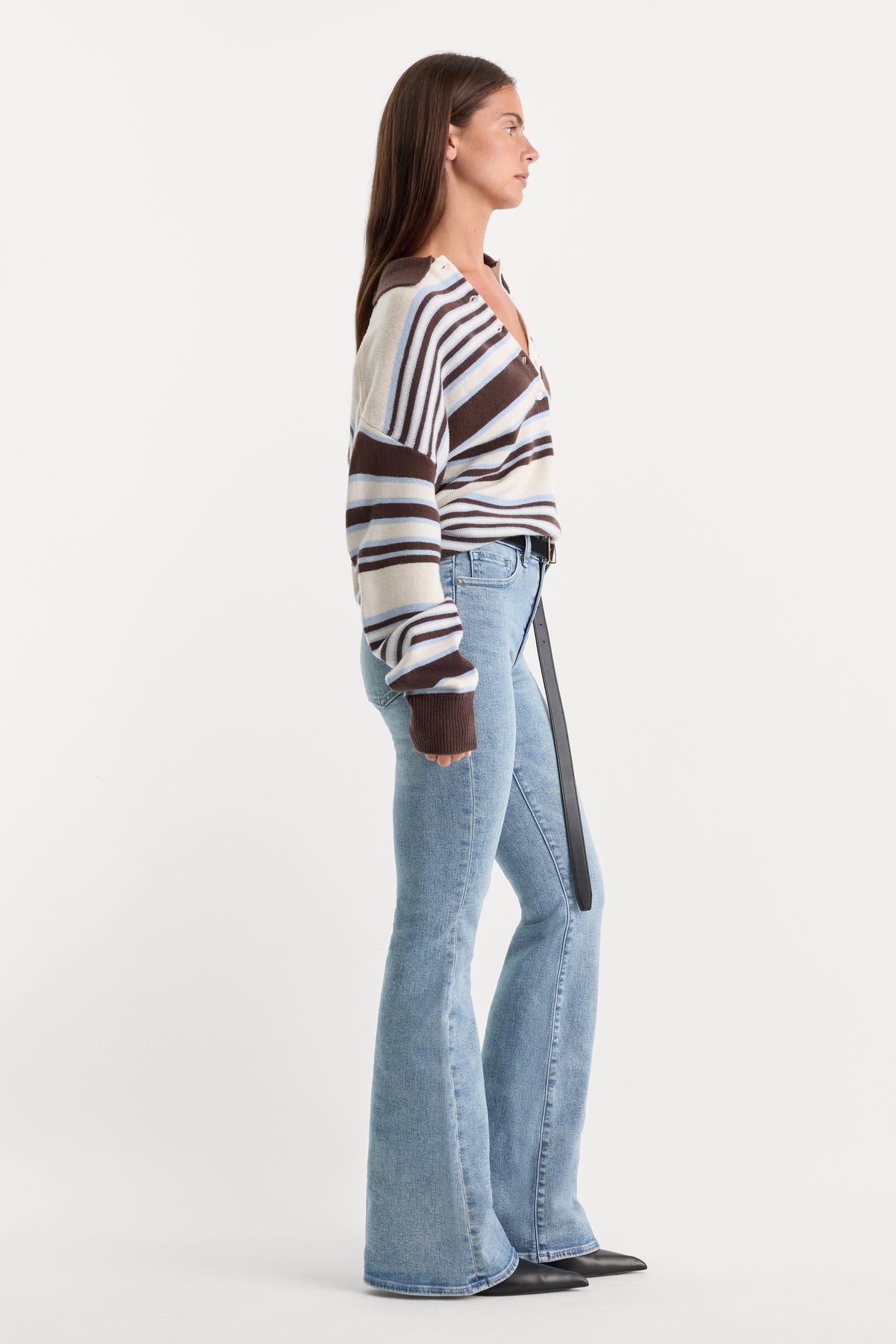GOOD LEGS FLARE JEANS | INDIGO1154-3 | GOOD AMERICAN | MODEL_A