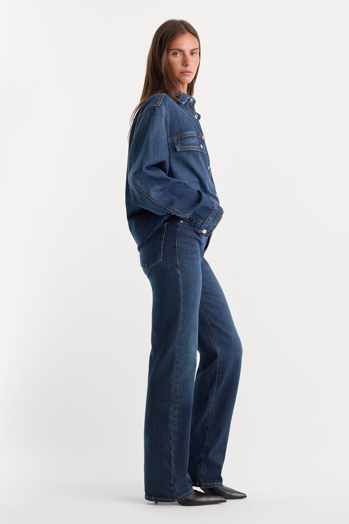 SOFT TECH GOOD TRUE STRAIGHT JEANS|INDIGO572-3 | GOOD AMERICAN | MODEL_A