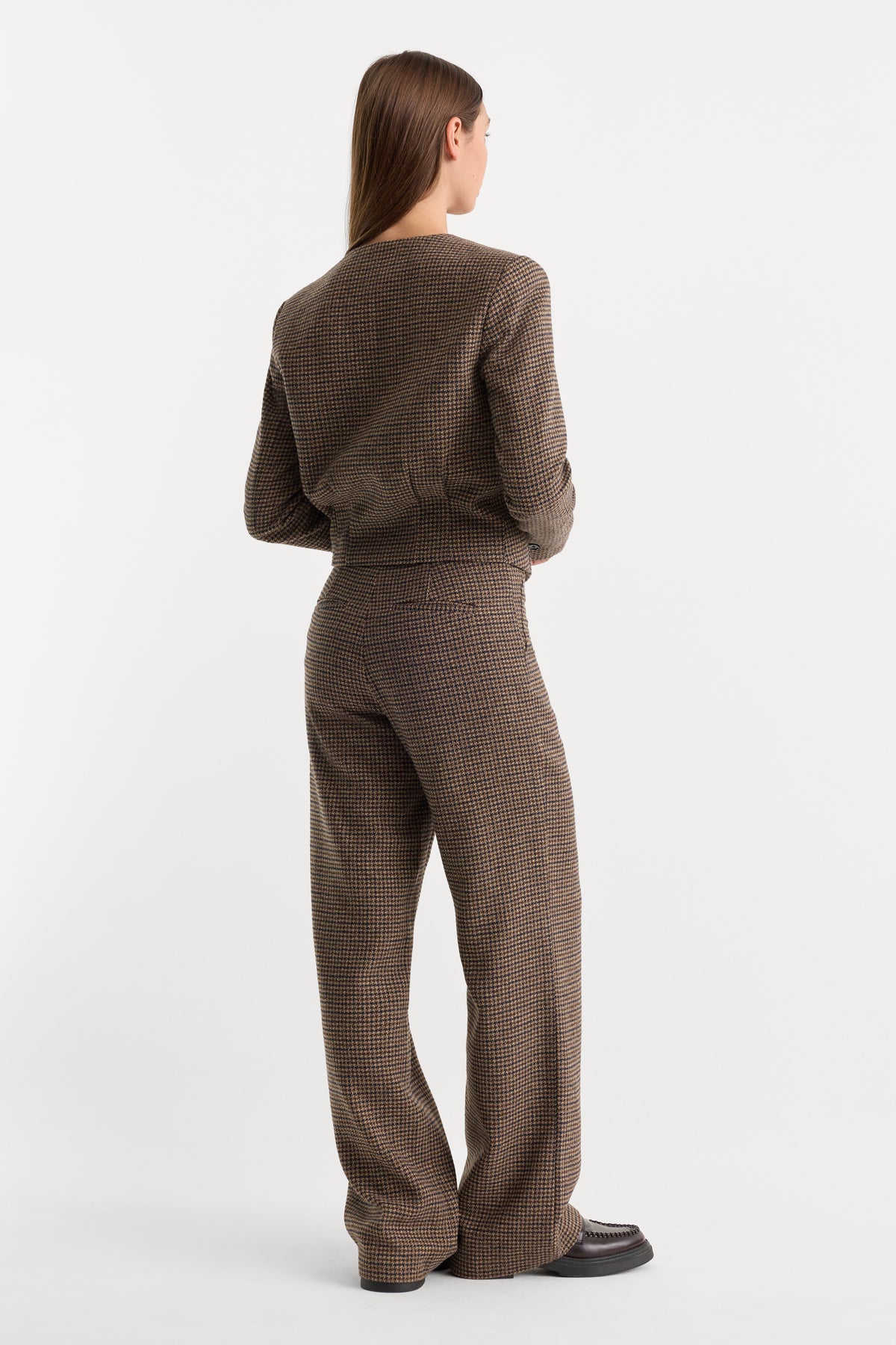 THE GHOST WAISTBAND TROUSER | BROWN MINI HOUNDSTOOTH-2 | GOOD AMERICAN | MODEL_A