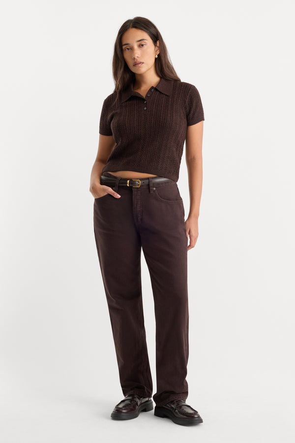 VINTAGE STRAIGHT JEANS | ESPRESSO-7 | GOOD AMERICAN | MODEL