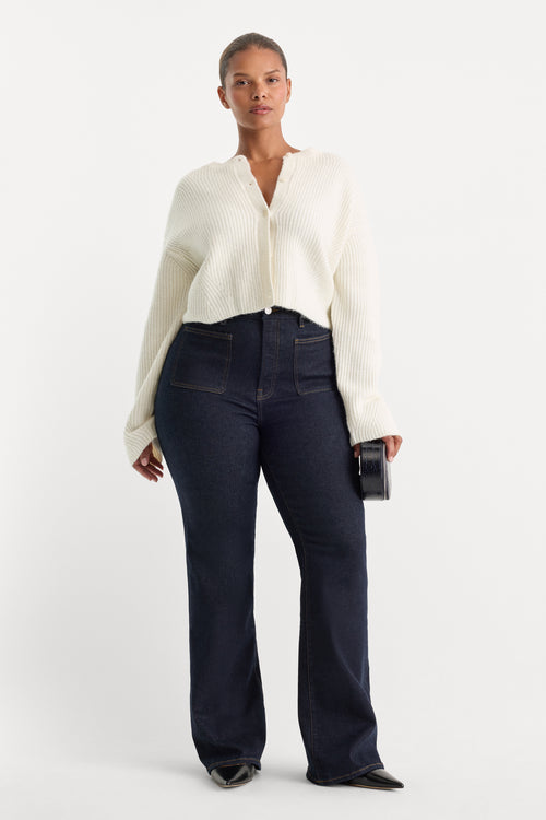 ALWAYS FITS PATCH POCKET GOOD CLASSIC BOOTCUT JEANS | DENETHICBLUE04