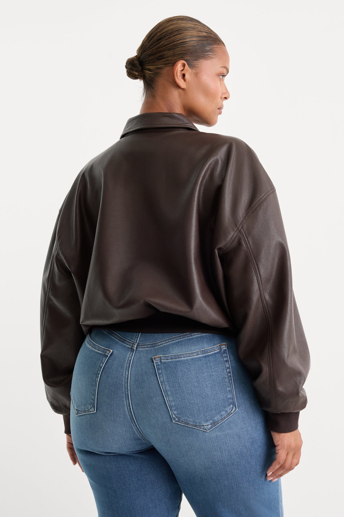 THE BETTER THAN LEATHER BOMBER JACKET | ESPRESSO-8 | GOOD AMERICAN | MODEL_C