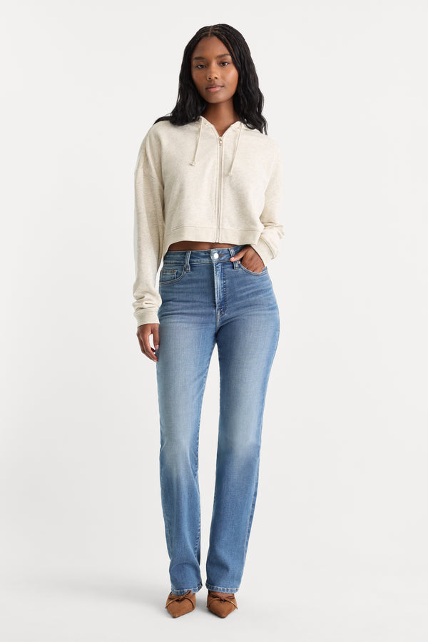 GOOD TRUE STRAIGHT JEANS | STILL-1 | GOOD AMERICAN | MODEL_A