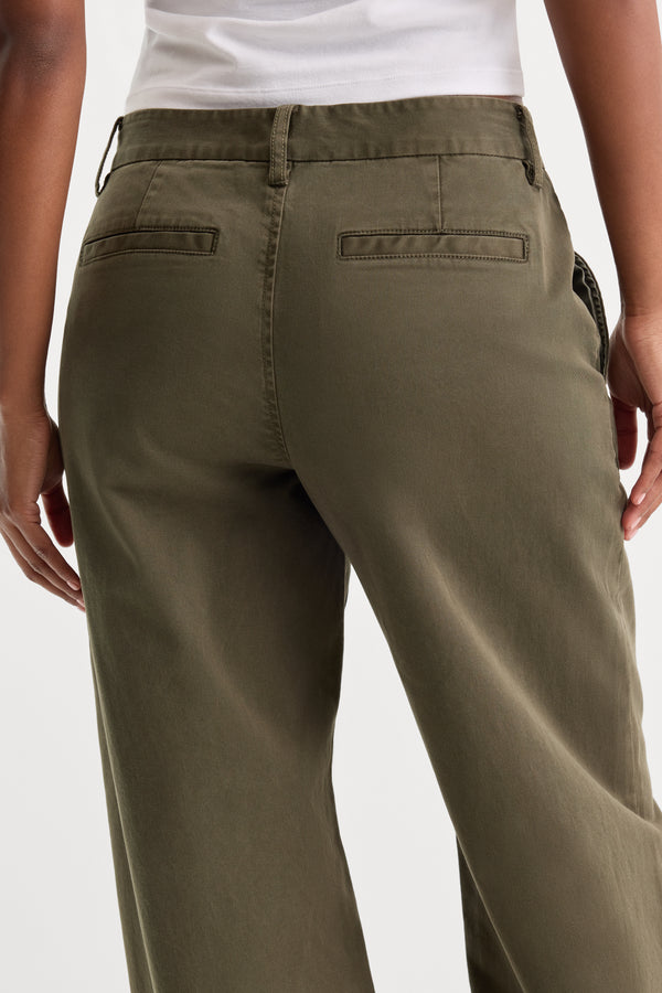 LOW SLUNG BAGGY TROUSER | WASHED FATIGUE GREEN-6 | GOOD AMERICAN | MODEL_A