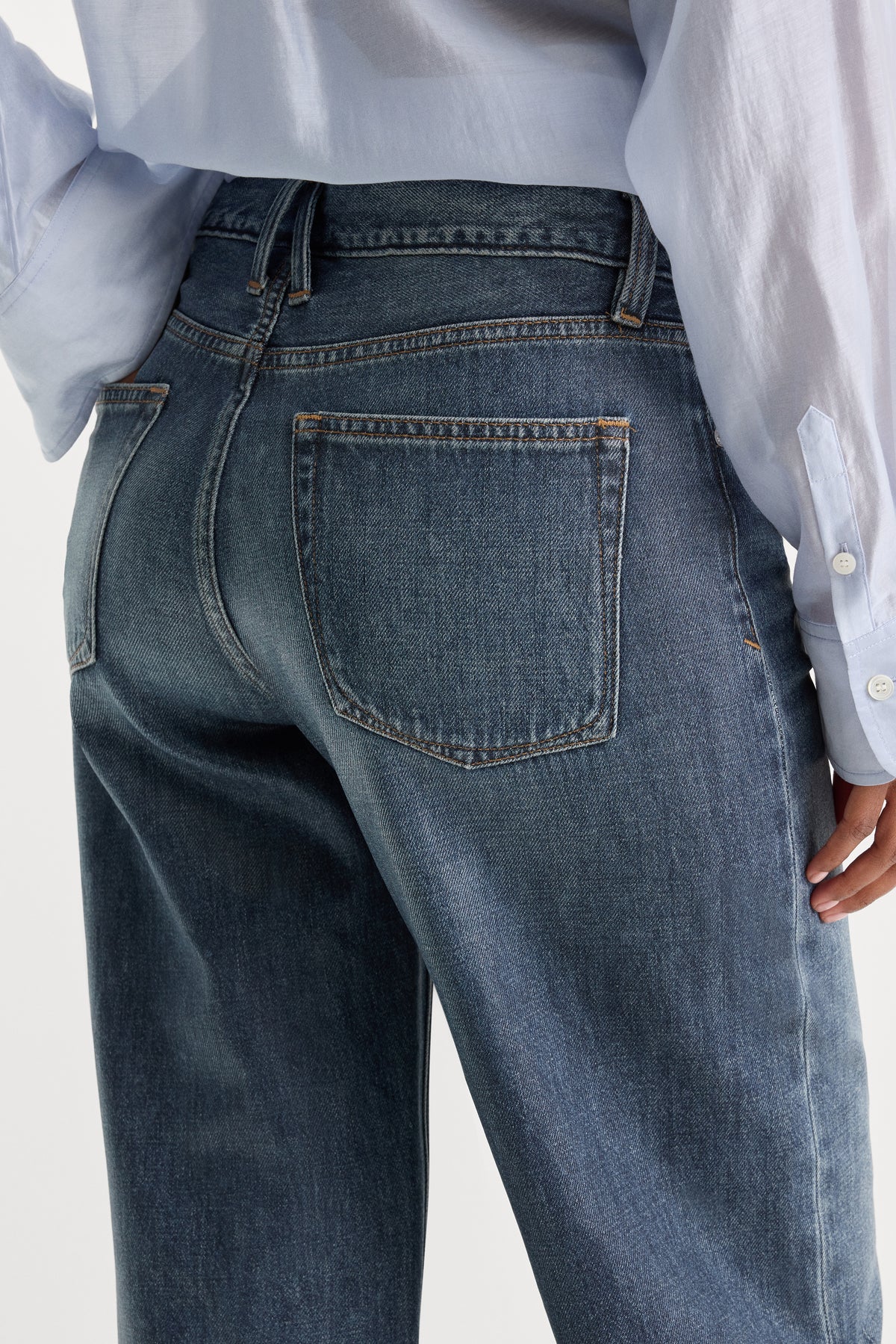 COATED VINTAGE LOW SLUNG BAGGY JEANS | LAINE-6 | GOOD AMERICAN | MODEL_A