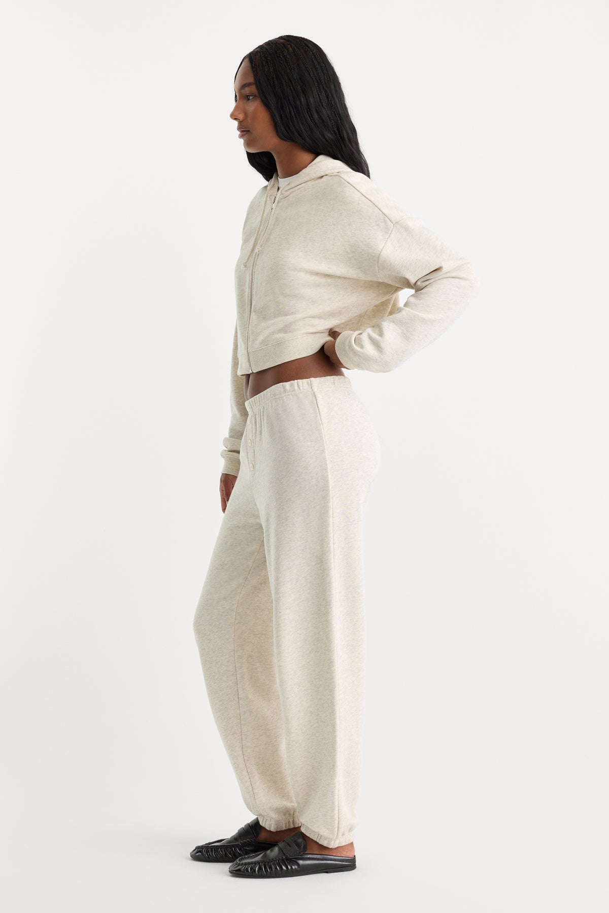 THE FRENCH TERRY BUTTON FRONT JOGGER | OATMEAL HEATHER-6 | GOOD AMERICAN | MODEL_A