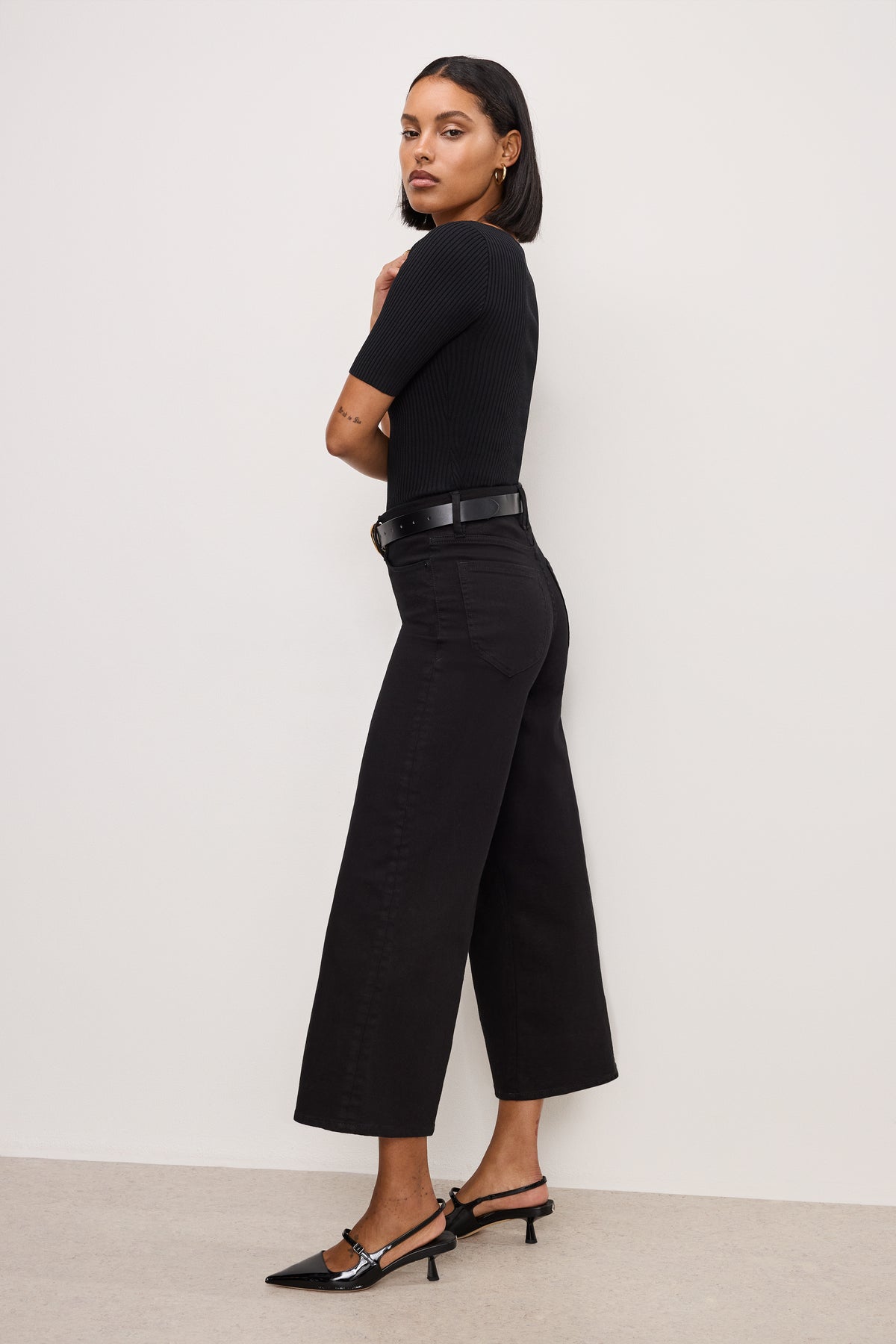 NEVER FADE GOOD WAIST CROPPED PALAZZO JEANS | BLACK001-3 | GOOD AMERICAN | MODEL_A