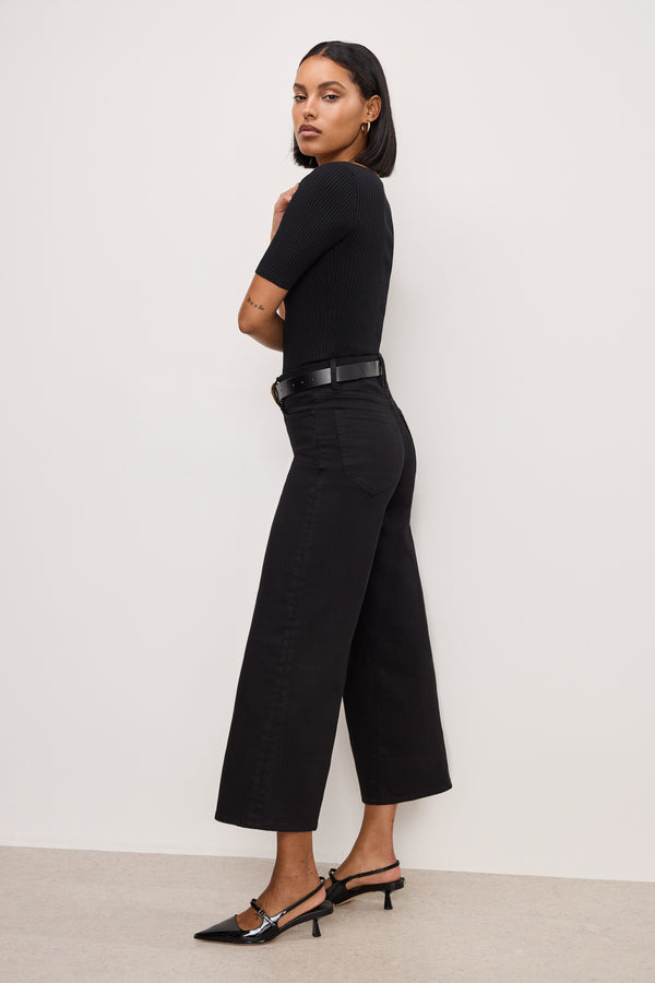 model: Size 0 | 