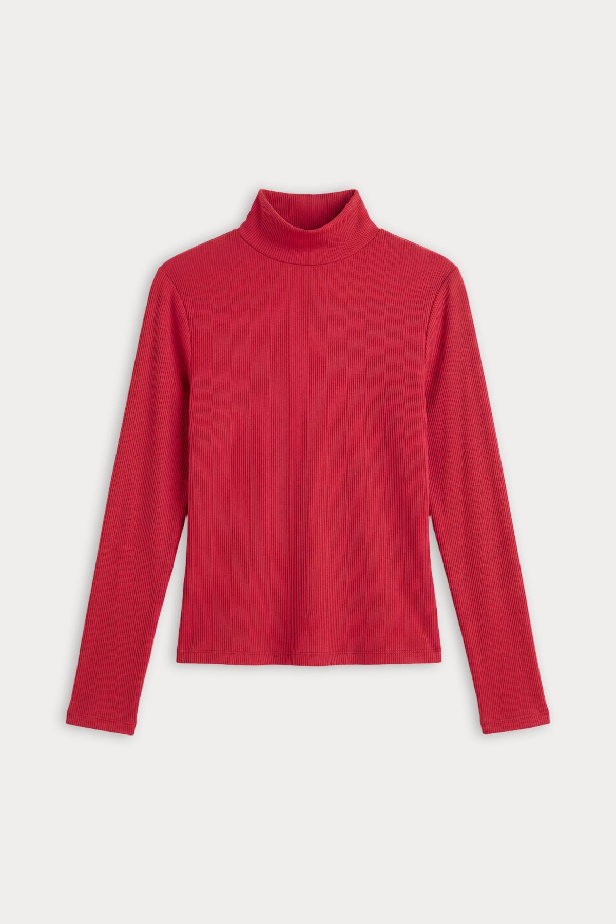 THE SHEER RIB TURTLENECK | CARMINE