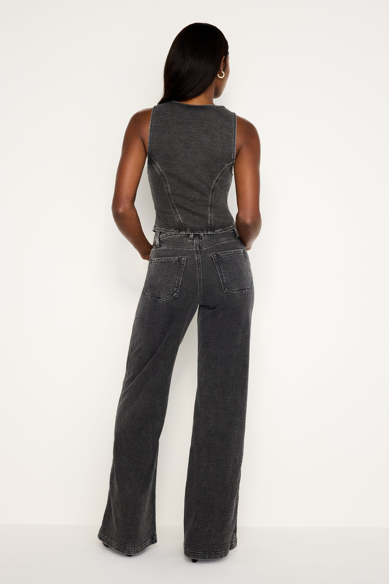 model: Size 0 |