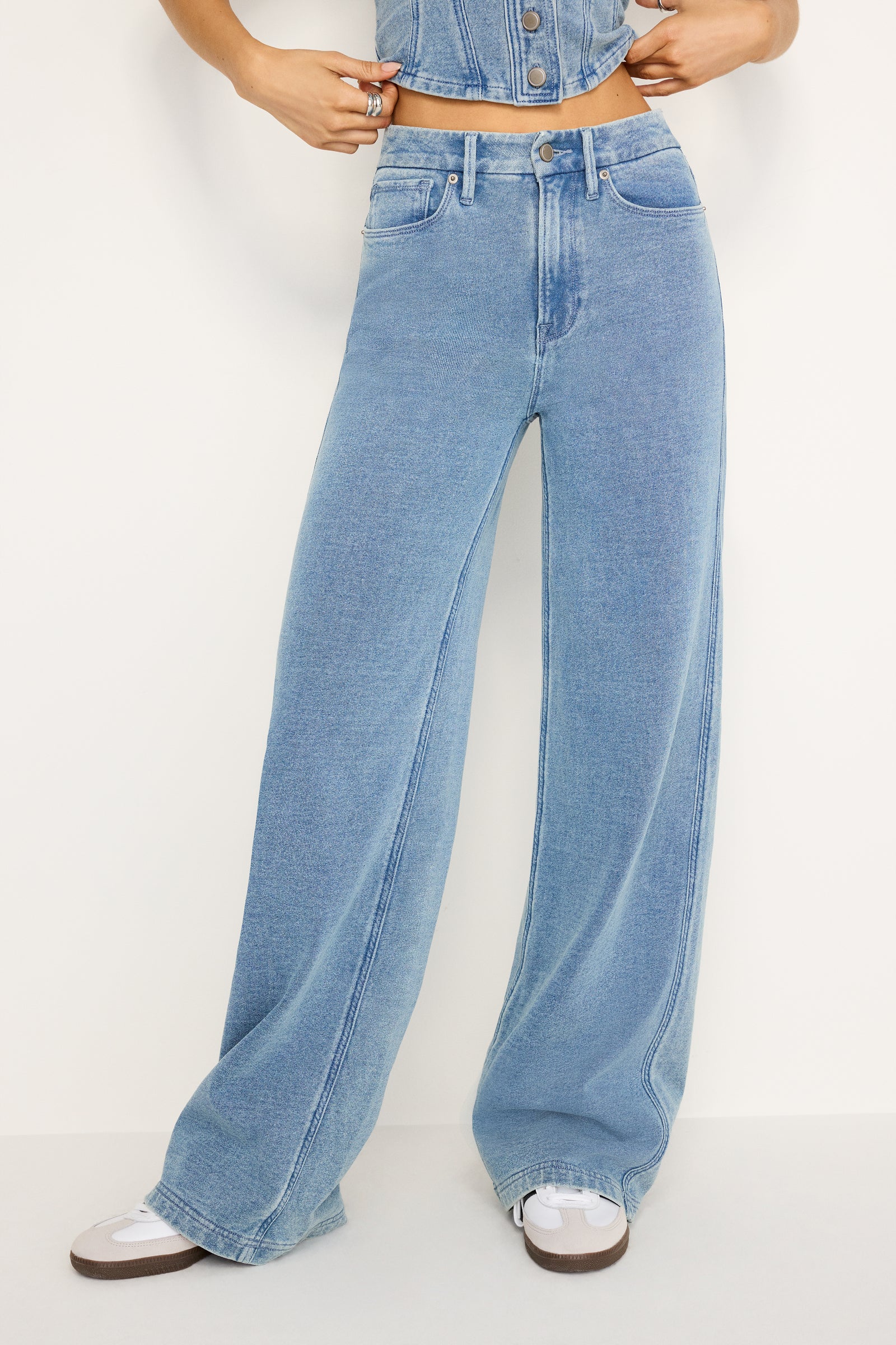 model: Size 0 |