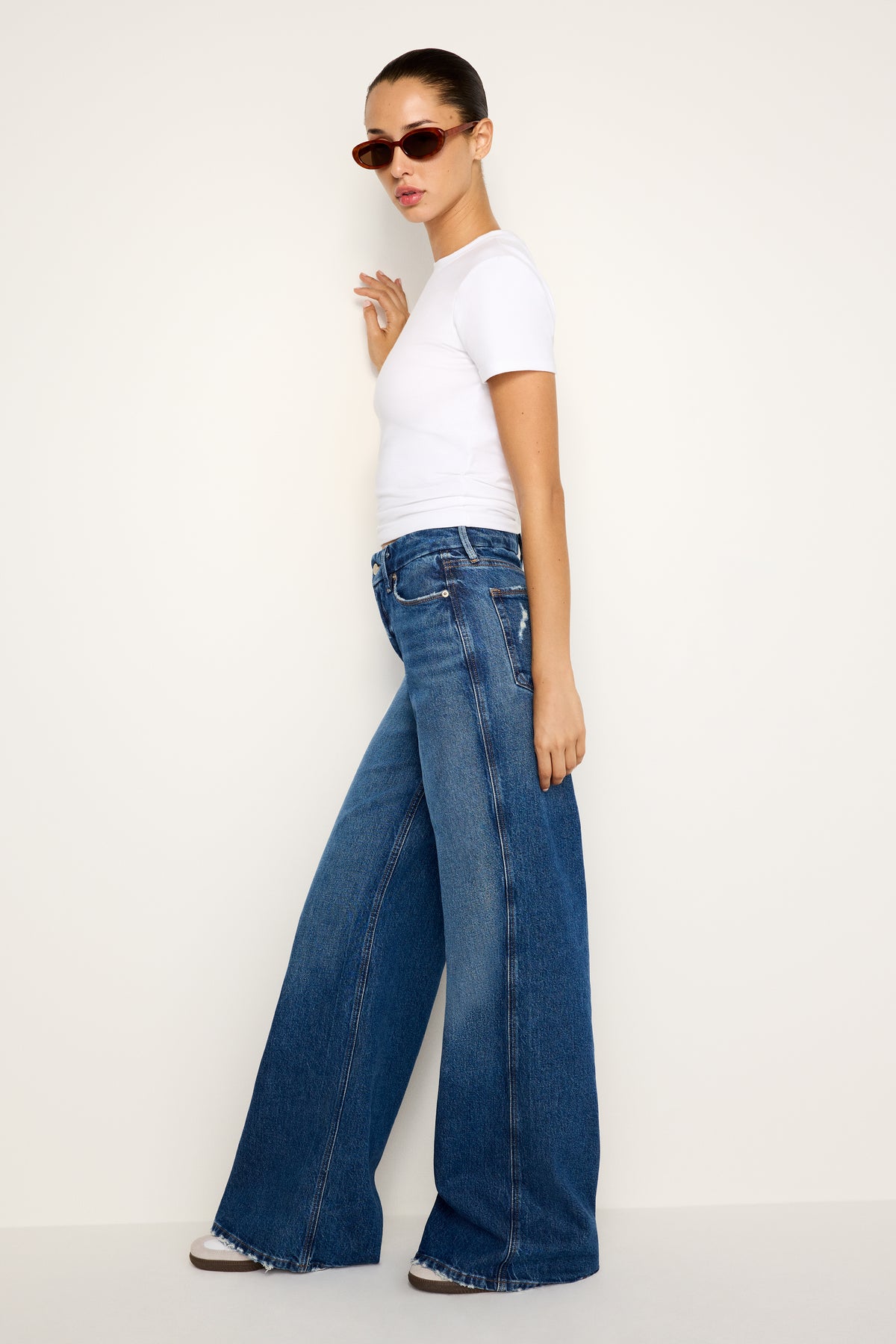 model: Size 0 |