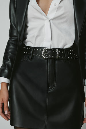 WIDE STUDDED WESTERN BELT | BLACK001