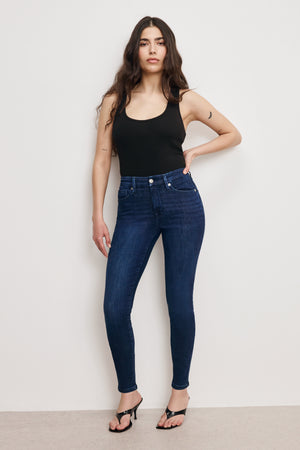model: Size 0 |
