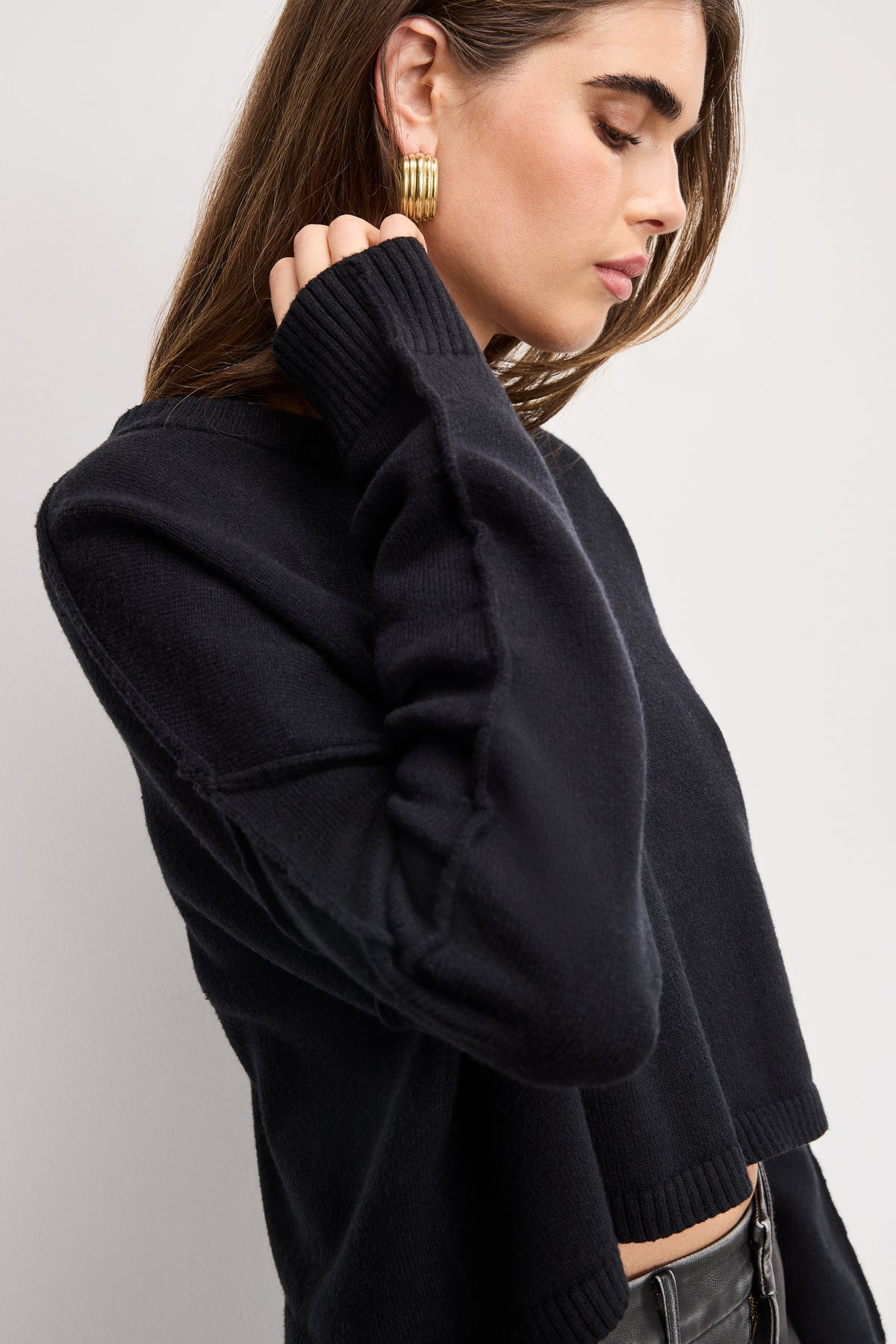 COZY KNIT CREW NECK | BLACK