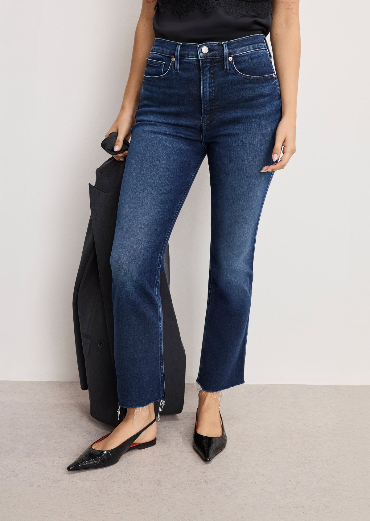 SOFT TECH GOOD KICK FLARE JEANS | INDIGO1068-3 | GOOD AMERICAN | MODEL_A