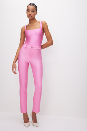 model: Size 0 |