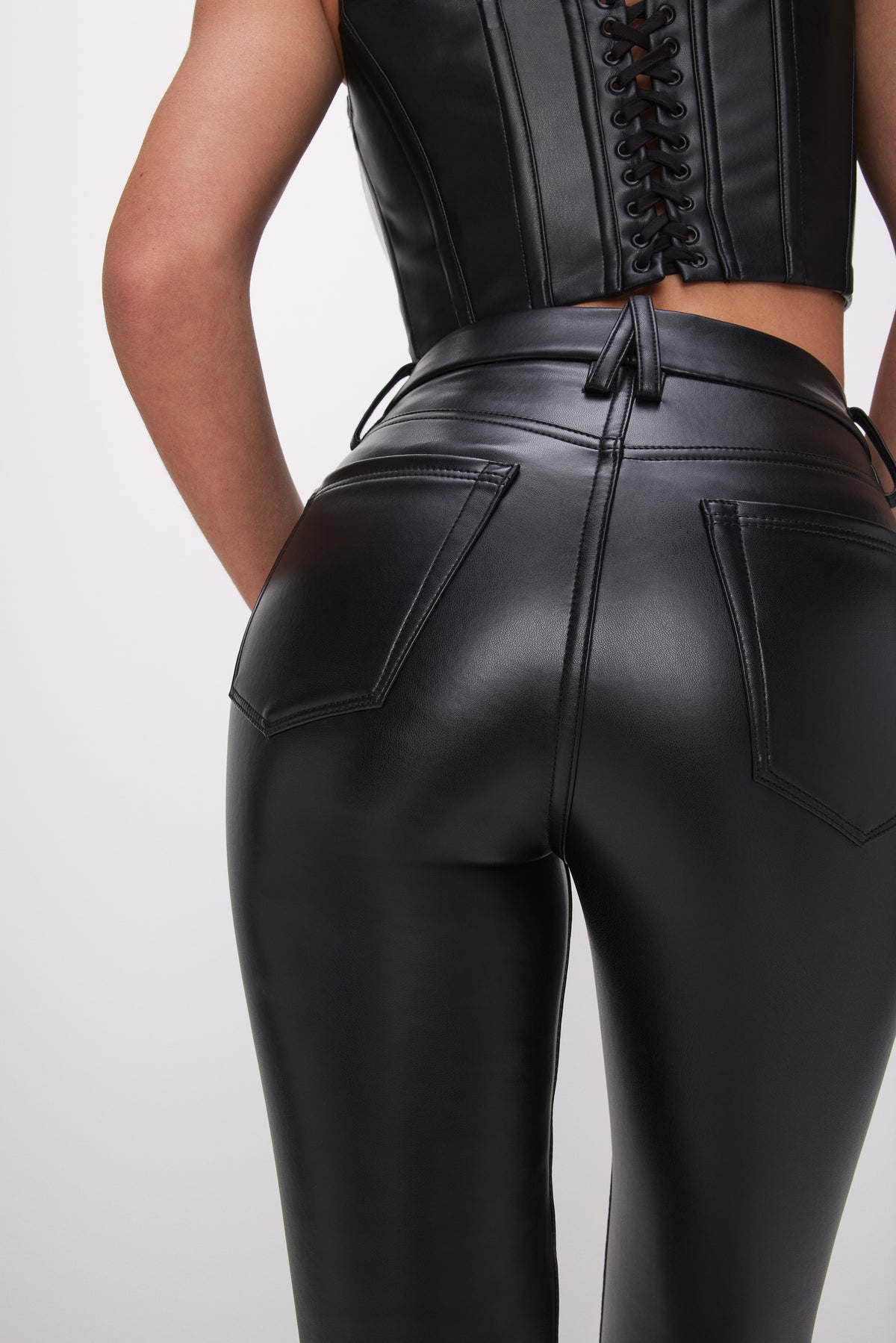 model: Size 0 |