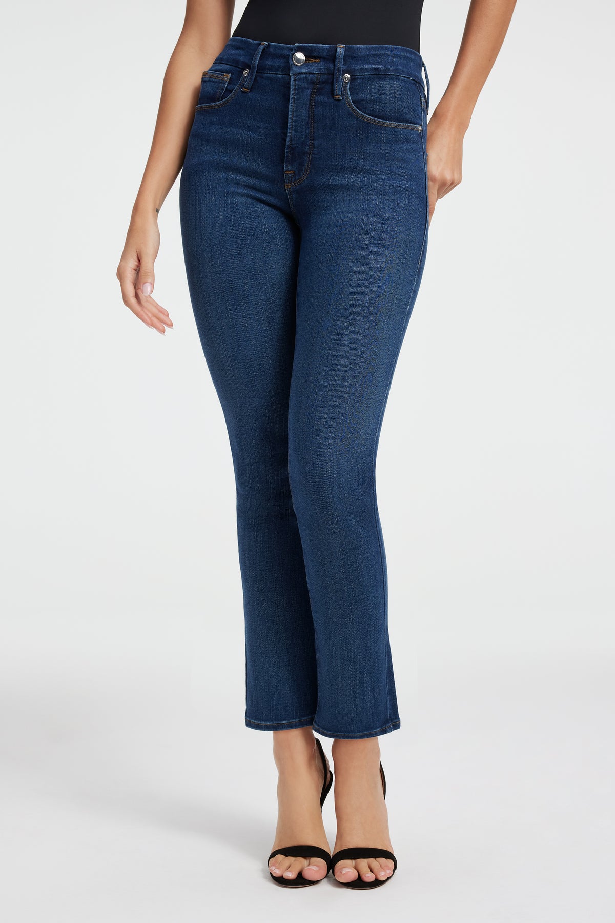 GOOD LEGS STRAIGHT JEANS | BLUE004-1 | GOOD AMERICAN | MODEL_A