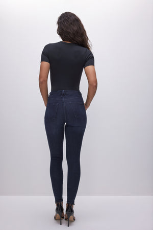 model: Size 0 |
