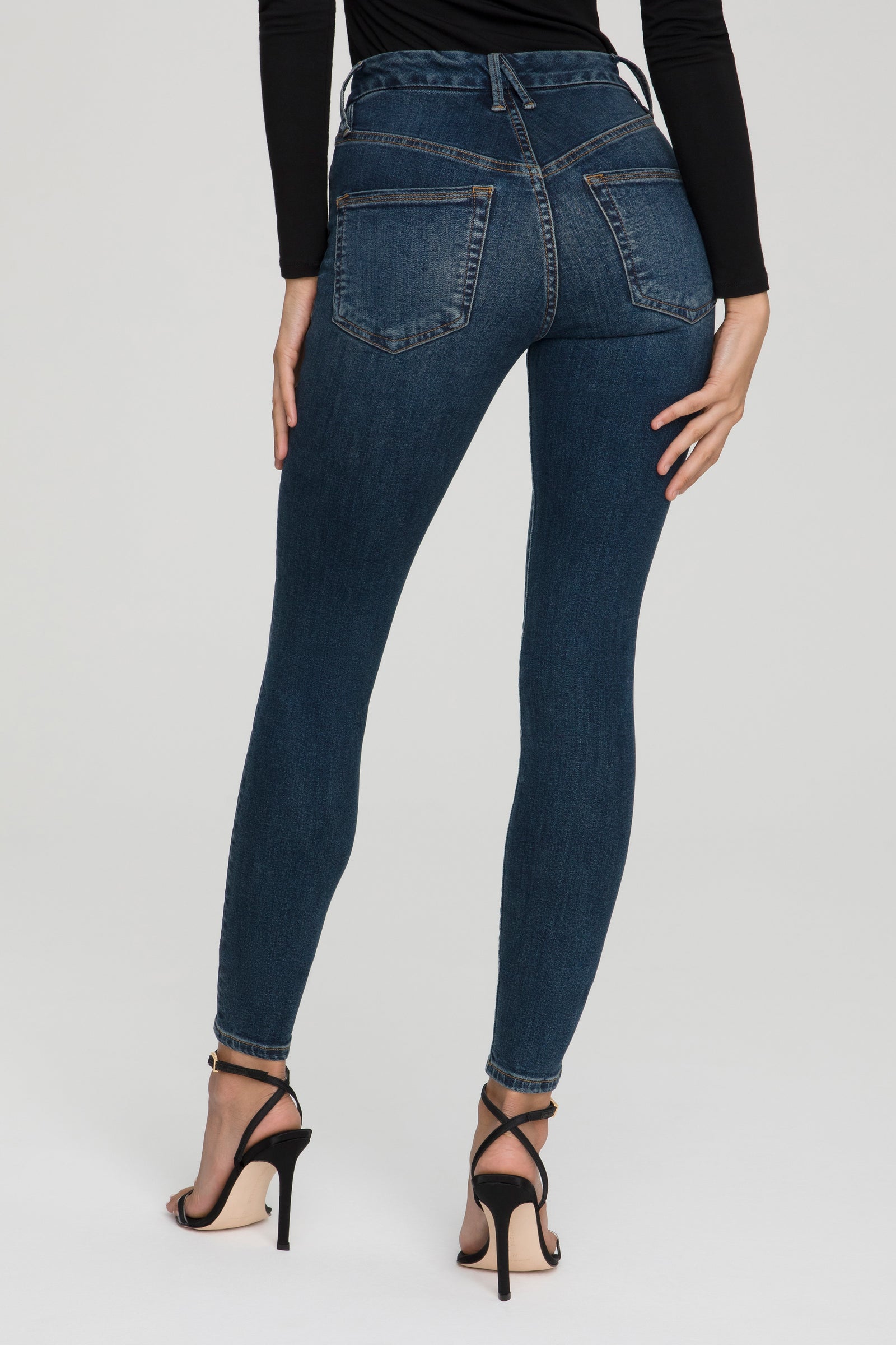 model: Size 0 |